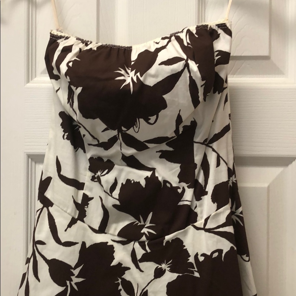 Dress - Picture 2 of 5